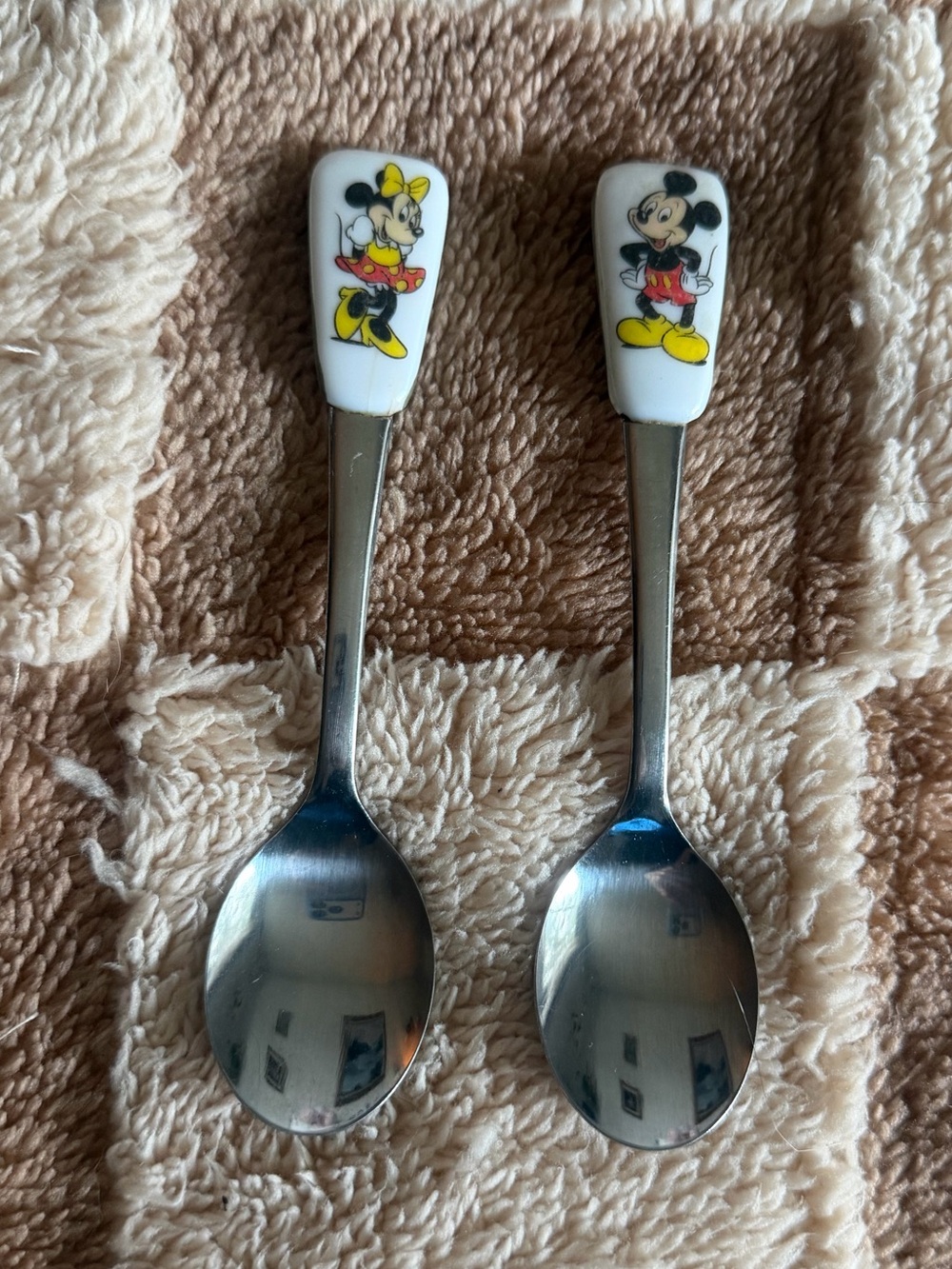 Disney Mickey & Minnie 90s Ceramic-Handled Stainless Steel Kids Spoon set